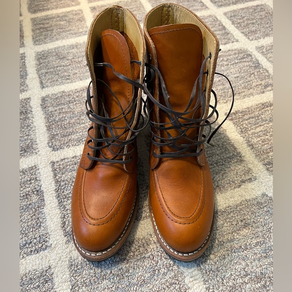 Red Wing Shoes Shoes - Red Wing Clara Boots in Oro